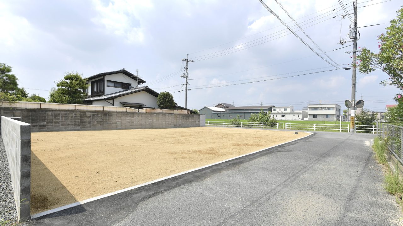 『岡山市南区浦安西町』70坪近くあり平家の建築にも向いた北東の角地が登場☆