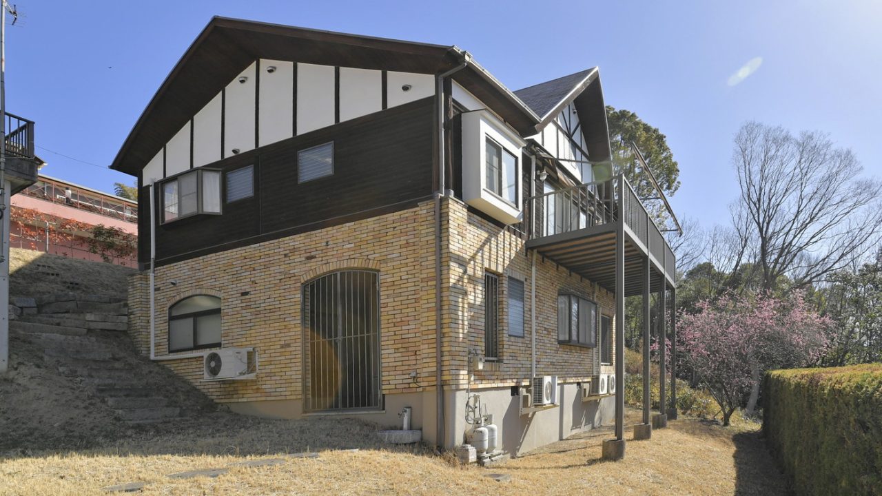 『瀬戸内市牛窓町牛窓』牛窓ブルーハイツ内☆屋内より瀬戸内海が望める高台の邸宅が登場！